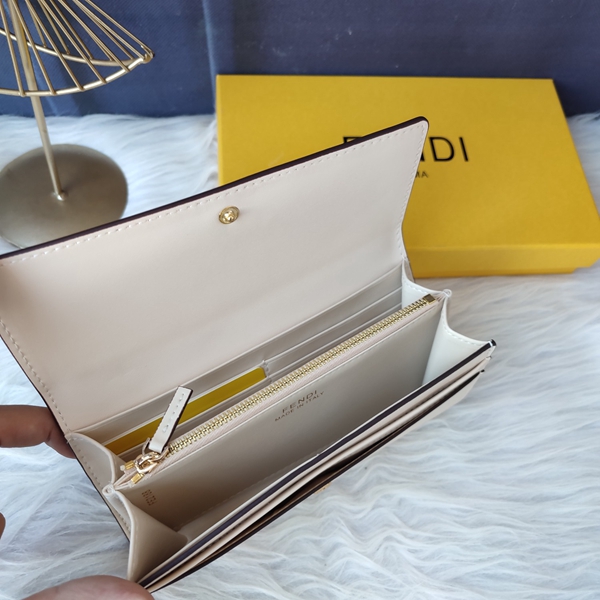 超激安ブランド財布偽物細部ディテール